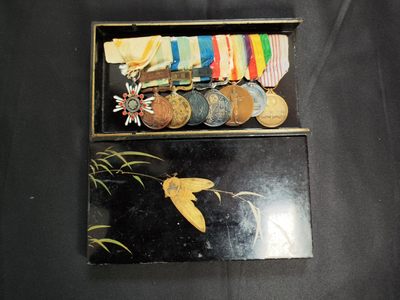 世界精品徽章首拍专场 - 极稀有的日本庚子联排