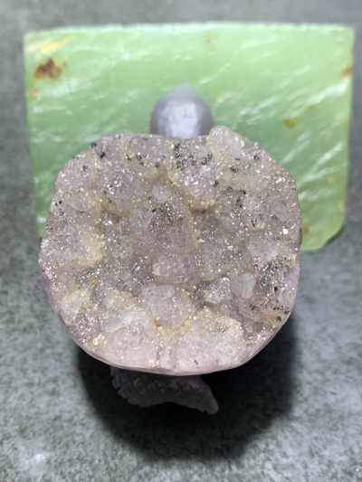 精美冰透紫晶高玉化玛瑙雕刻聚财灵龟(把件）摆件一个 精美冰透紫晶高玉化玛瑙雕刻聚财灵龟(把件）摆件一个