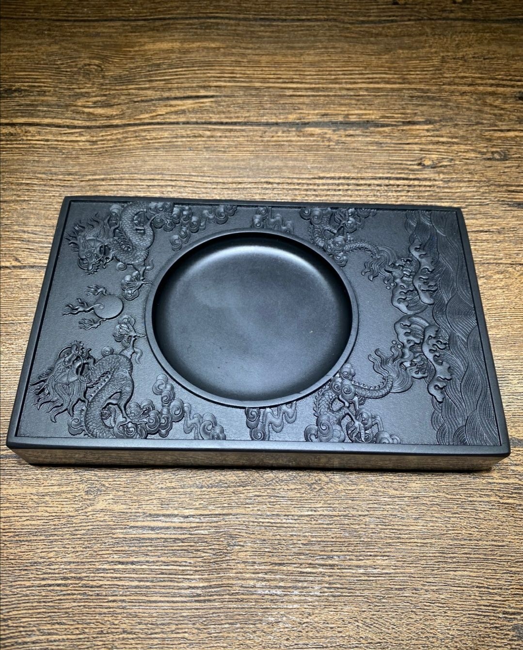 《双龙戏珠》歙砚龙尾砚龙潭坑黑龙潭意境砚文房四宝送礼佳选 《双龙戏珠》歙砚龙尾砚龙潭坑黑龙潭意境砚文房四宝送礼佳选