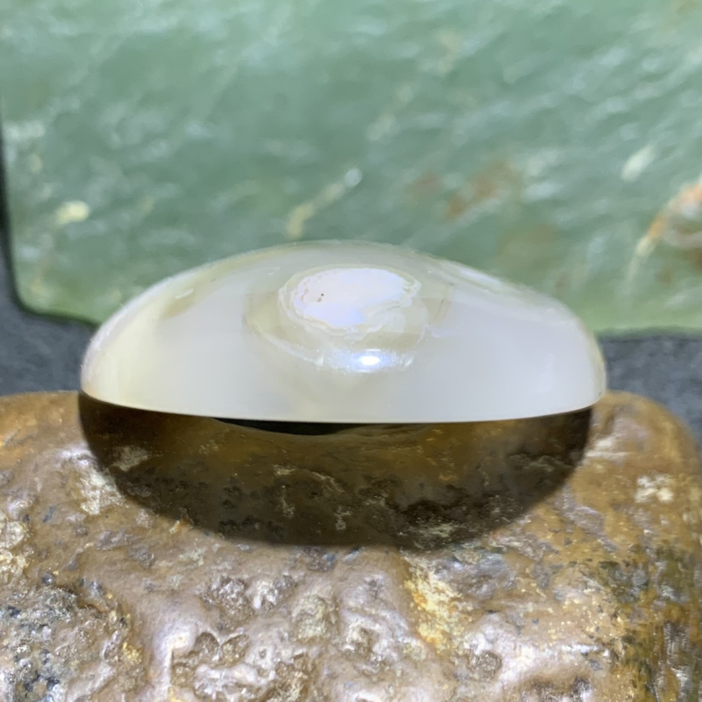 高玉化樱花玛瑙水滴型吊坠一个，