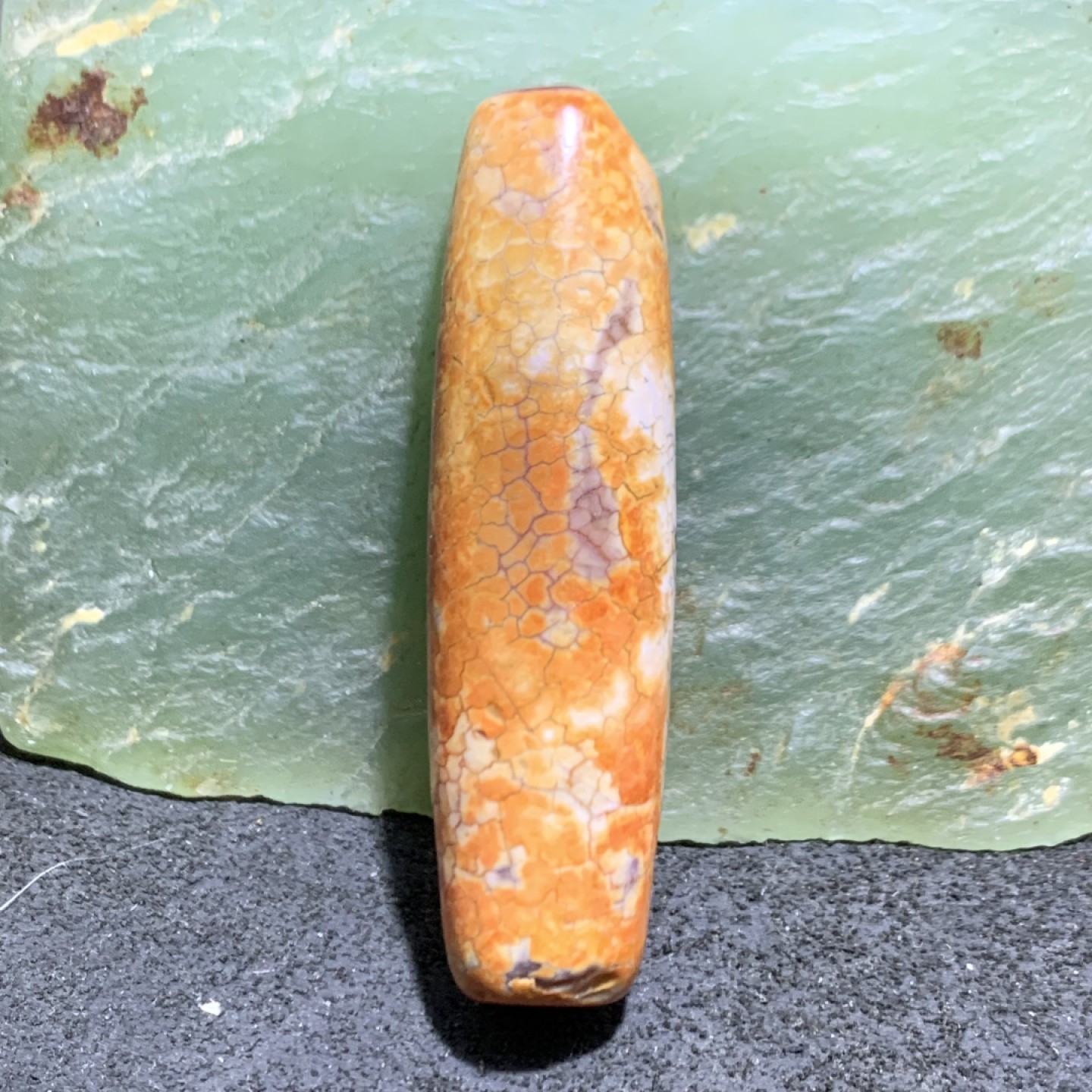 精美火贡皮仿古玛瑙桶珠一个