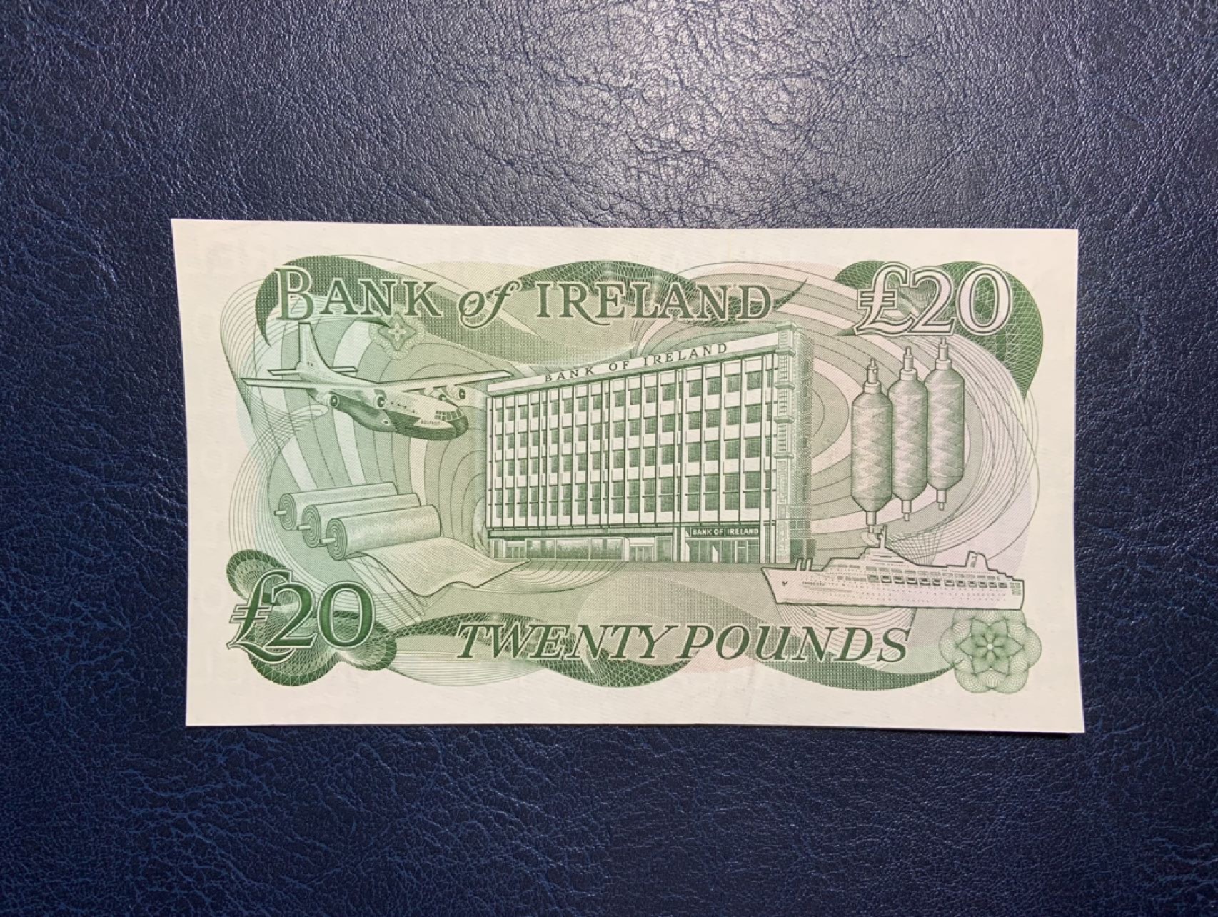 收藏联盟Quantum Auction 第240期拍卖 已更新 北爱尔兰1984年20镑 品相UNC- 强侧光下轻微一道中间痕
