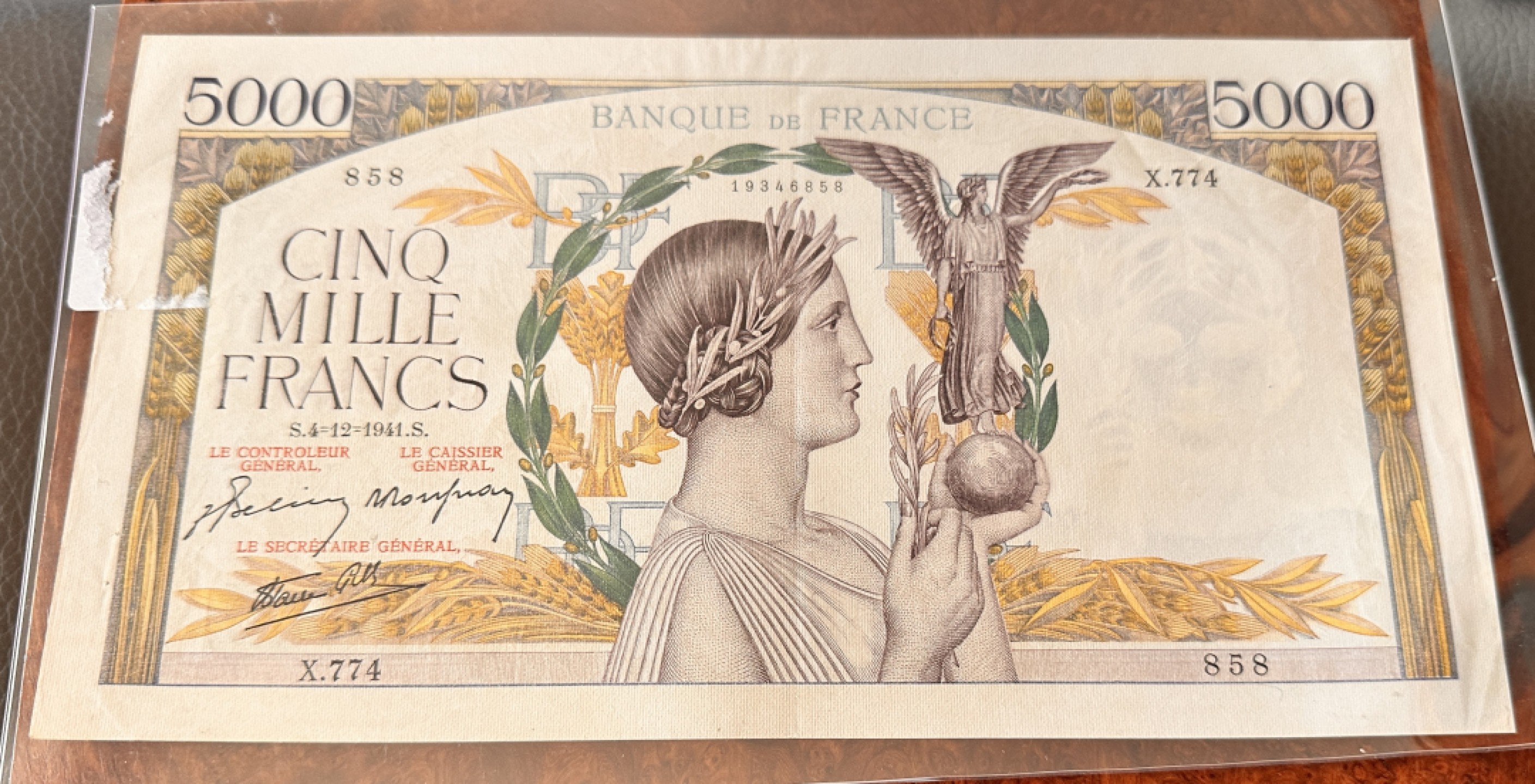 Chase Auction 第19期 - - 外钞、民国钞和人民币混合场！ 法国早期5000法郎，胜利女神，品相如图，AU，无针孔！