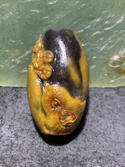 精美亚光战国红玛瑙手工俏色巧雕小鸡鲜花桶珠珠一个， 精美亚光战国红玛瑙手工俏色巧雕小鸡鲜花桶珠珠一个，