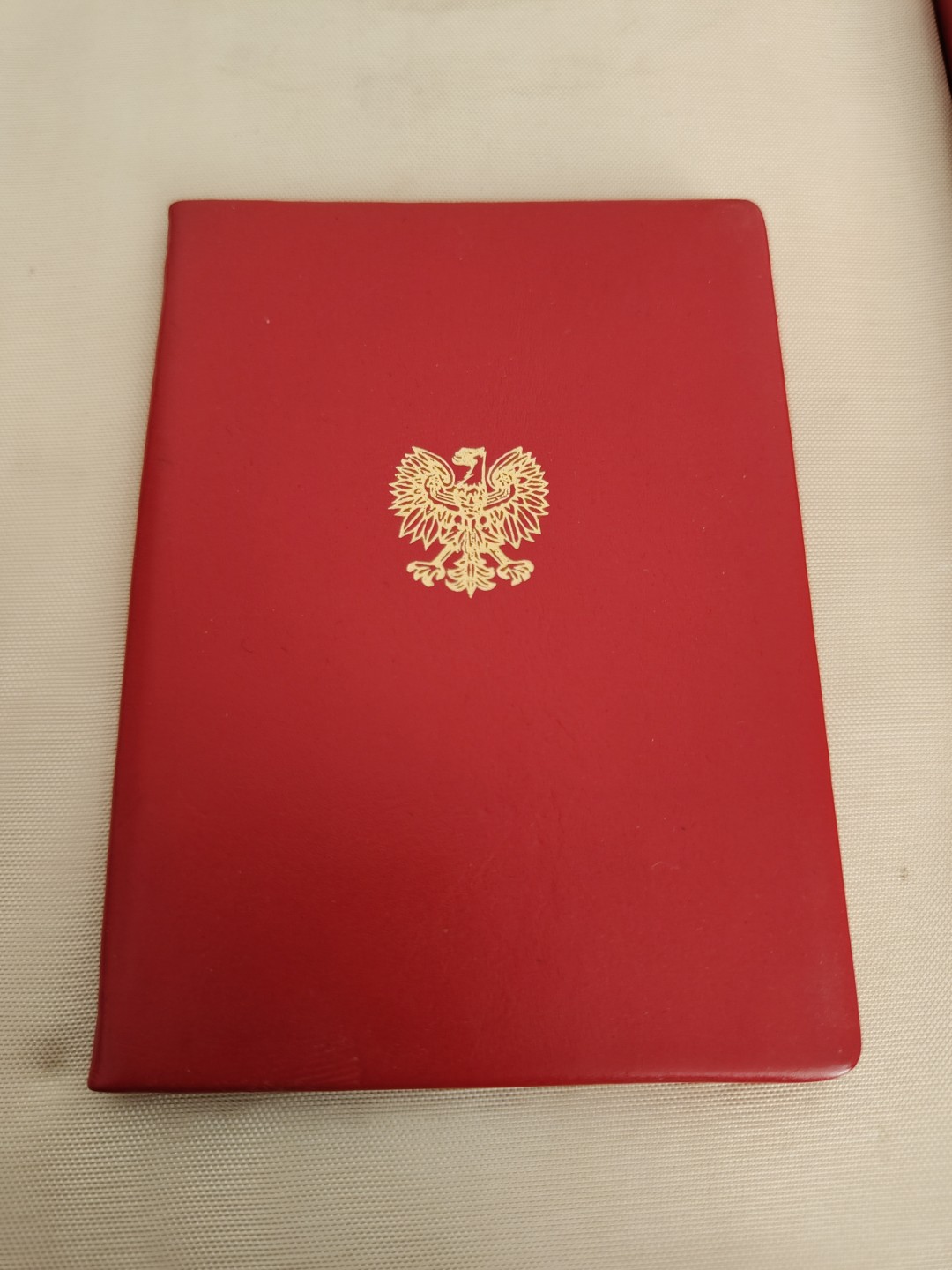 全场0元起拍 第38期 咸鱼国勋章拍卖专场 3月15日（周三）下午6：00开始 波兰人共版大军官级共和国功绩勋章带证书