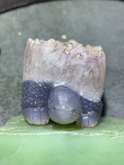 精美冰透紫晶高玉化玛瑙雕刻聚财灵龟(把件）摆件一个 精美冰透紫晶高玉化玛瑙雕刻聚财灵龟(把件）摆件一个