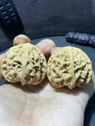 放福利，精美苹果圆狮子头文玩核桃一对， - 放福利，精美苹果圆狮子头文玩核桃一对，