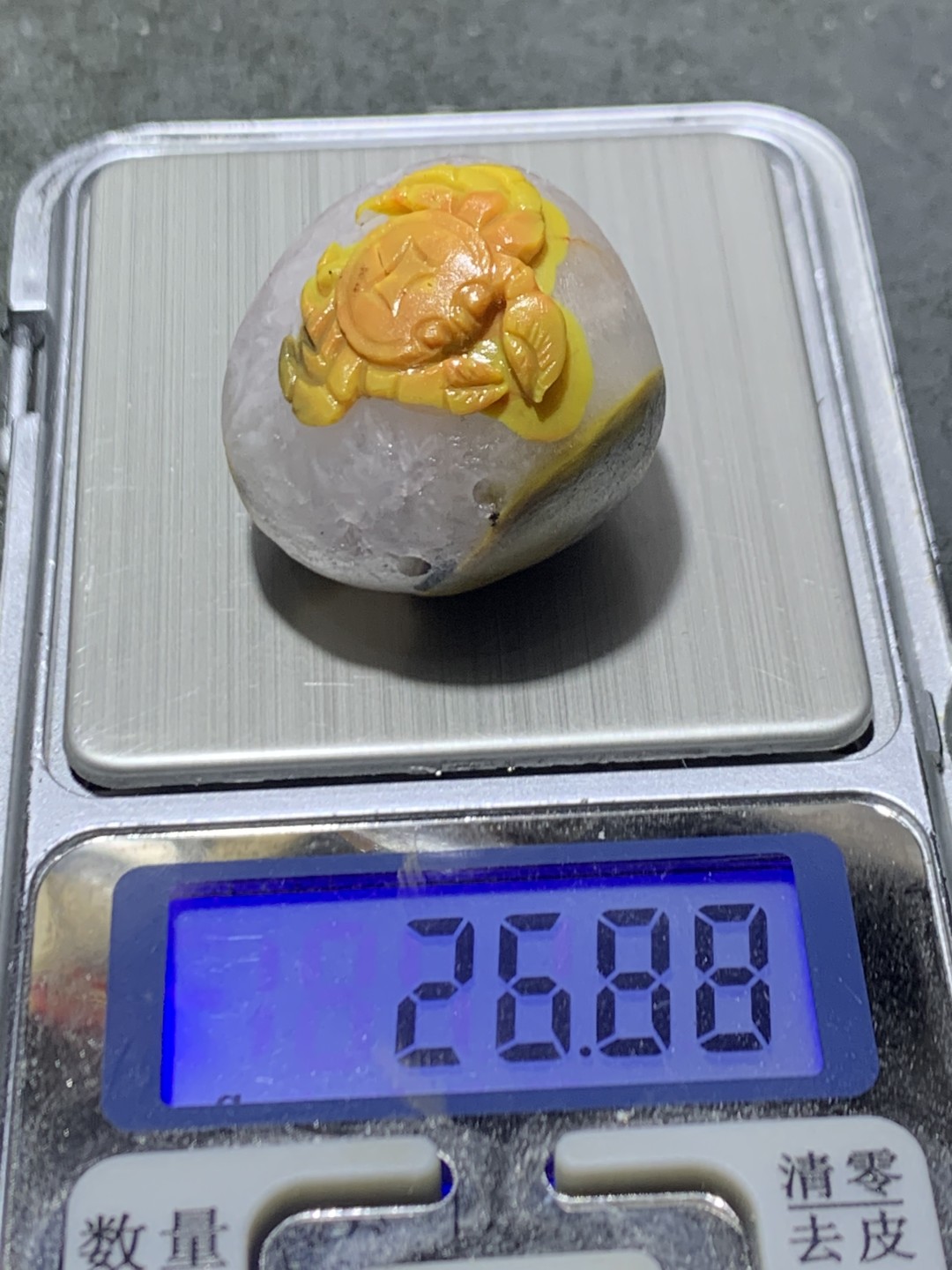 精美原皮冰飘战国红玛瑙手工俏色巧雕螃蟹随形吊坠一个！