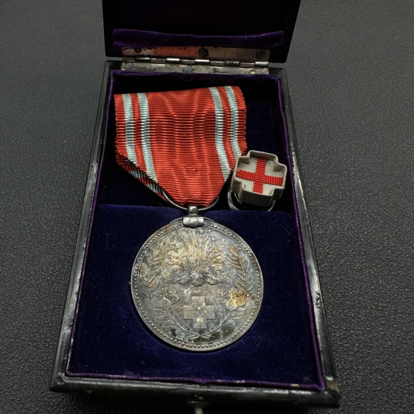 交易所3.18勋章拍卖 日本赤十字会员章