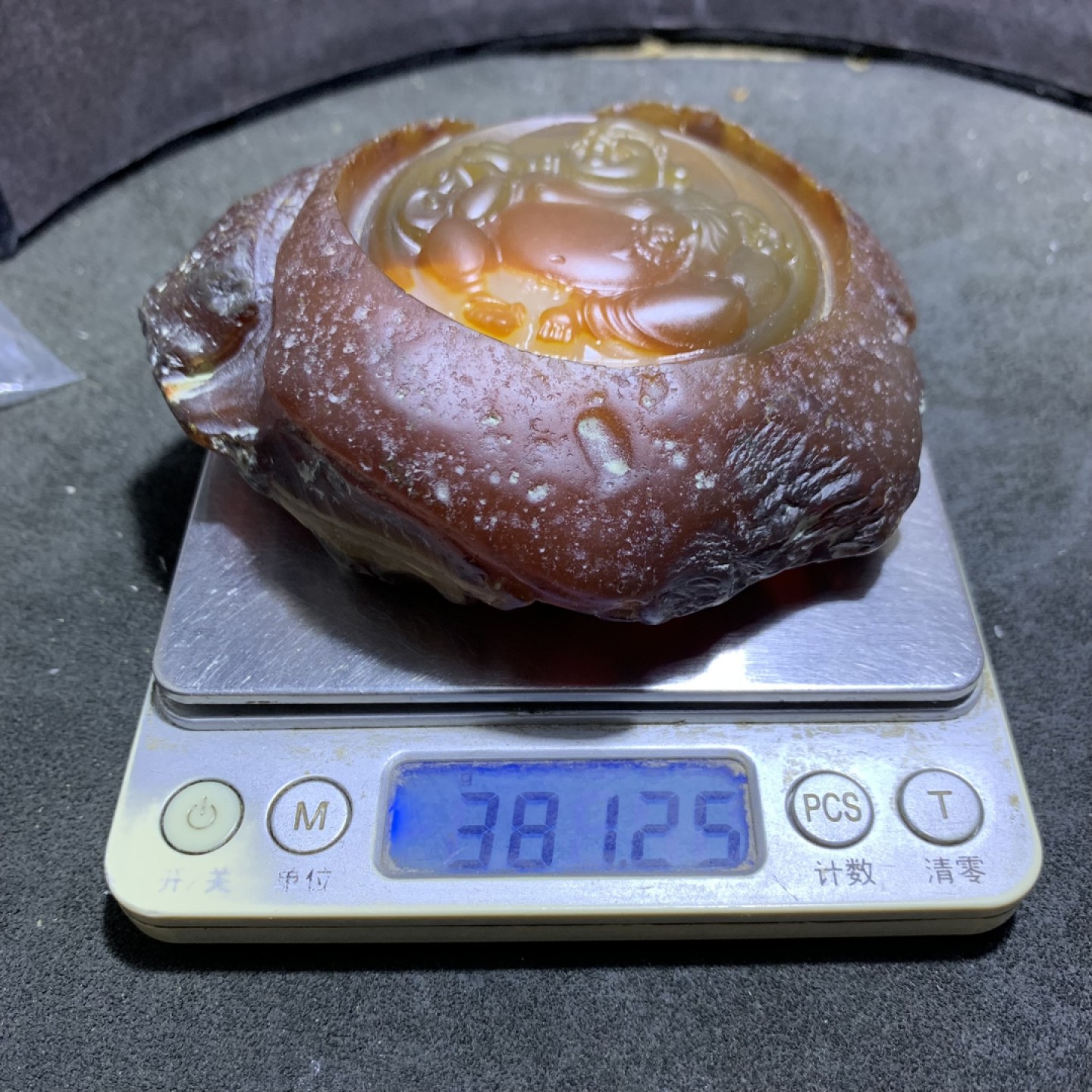 精美天然江料玛瑙原石雕刻弥勒佛摆件，把件一个