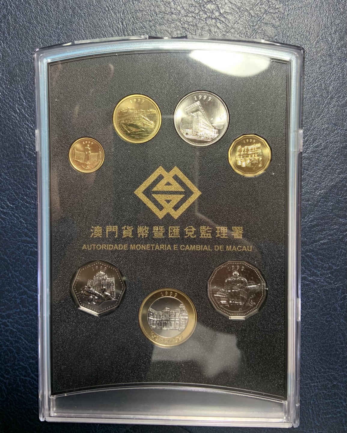 收藏联盟Quantum Auction 第240期拍卖 已更新 澳门1999年回归纪念币一套