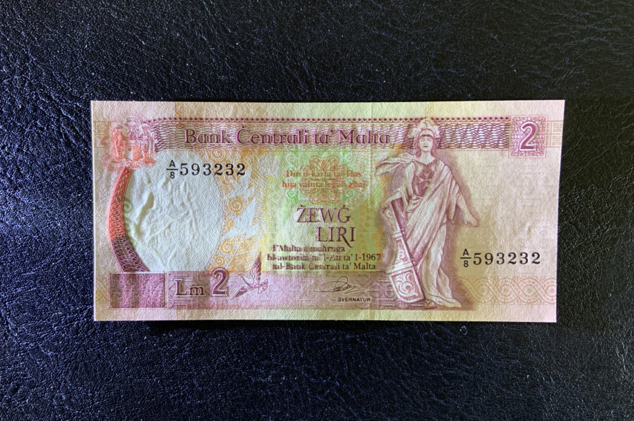 收藏联盟Quantum Auction 第240期拍卖 已更新 马耳他1989年2里拉 品相全新UNC 初版 水印处一个原始纸张杂质
