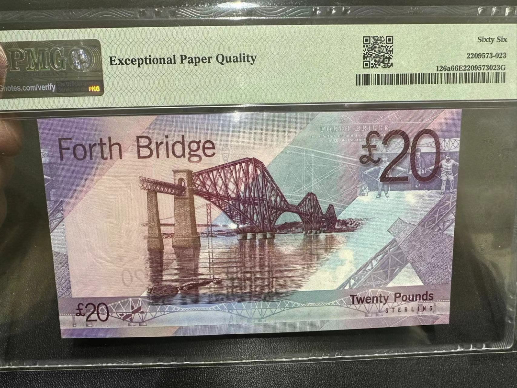 《外钞收藏家》第二百五十一期 2007年苏格兰20镑 AA首发冠 327号 PMG66