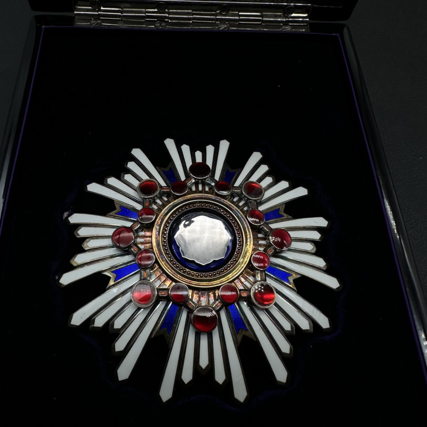 交易所3.18勋章拍卖