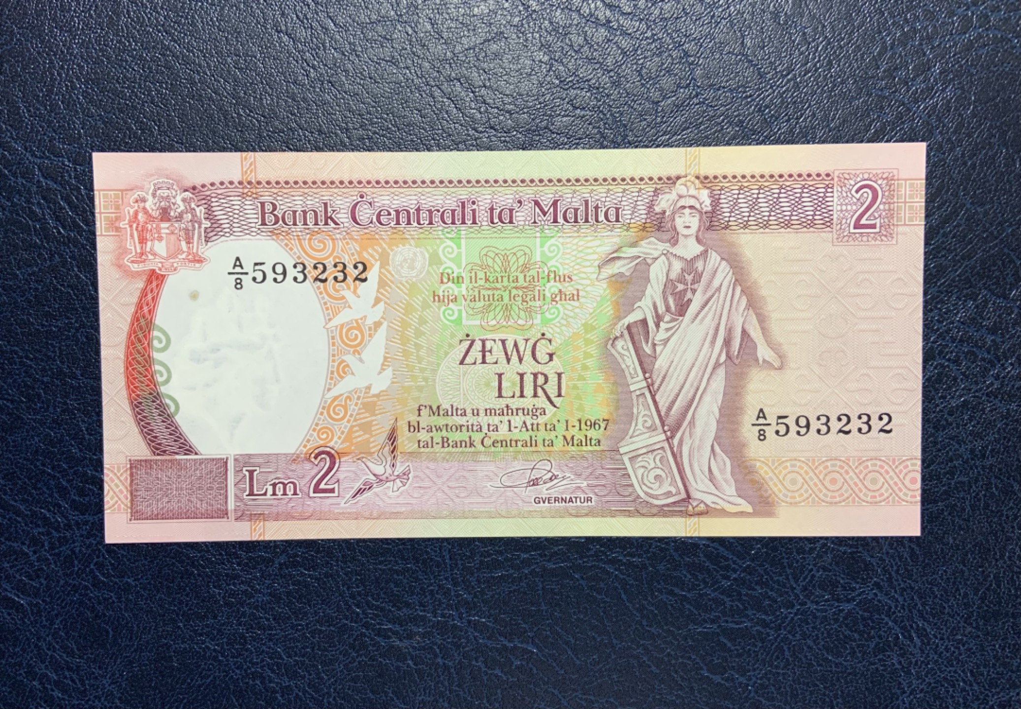 收藏联盟Quantum Auction 第240期拍卖 已更新 马耳他1989年2里拉 品相全新UNC 初版 水印处一个原始纸张杂质