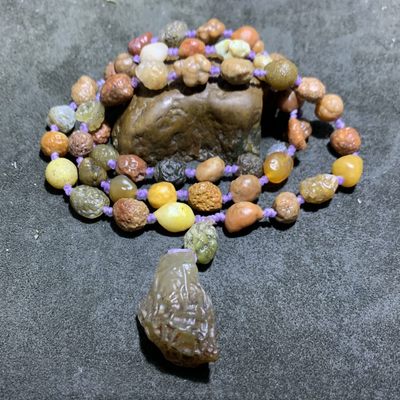 精美鱼籽纹筋脉石玛瑙项链一条 - 精美鱼籽纹筋脉石玛瑙项链一条