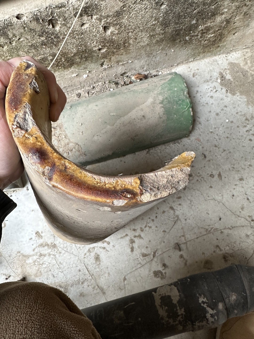 CSIS-GREAT评级精品钱币拍卖第一百八十六期 自家老琉璃瓦 品如图 很沉 只要是运费 一黄一绿 年份不知