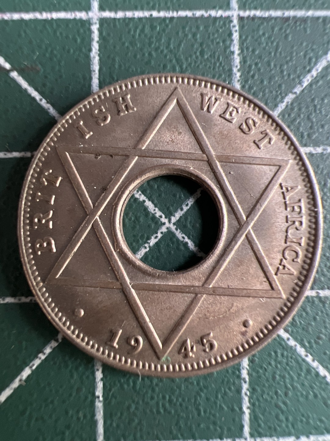 泡泡堂微拍第八十八幕硬币纸币捡漏可累计专场👿👿，累计满二十元包邮，接受代拍业务 英属西非1/10便士