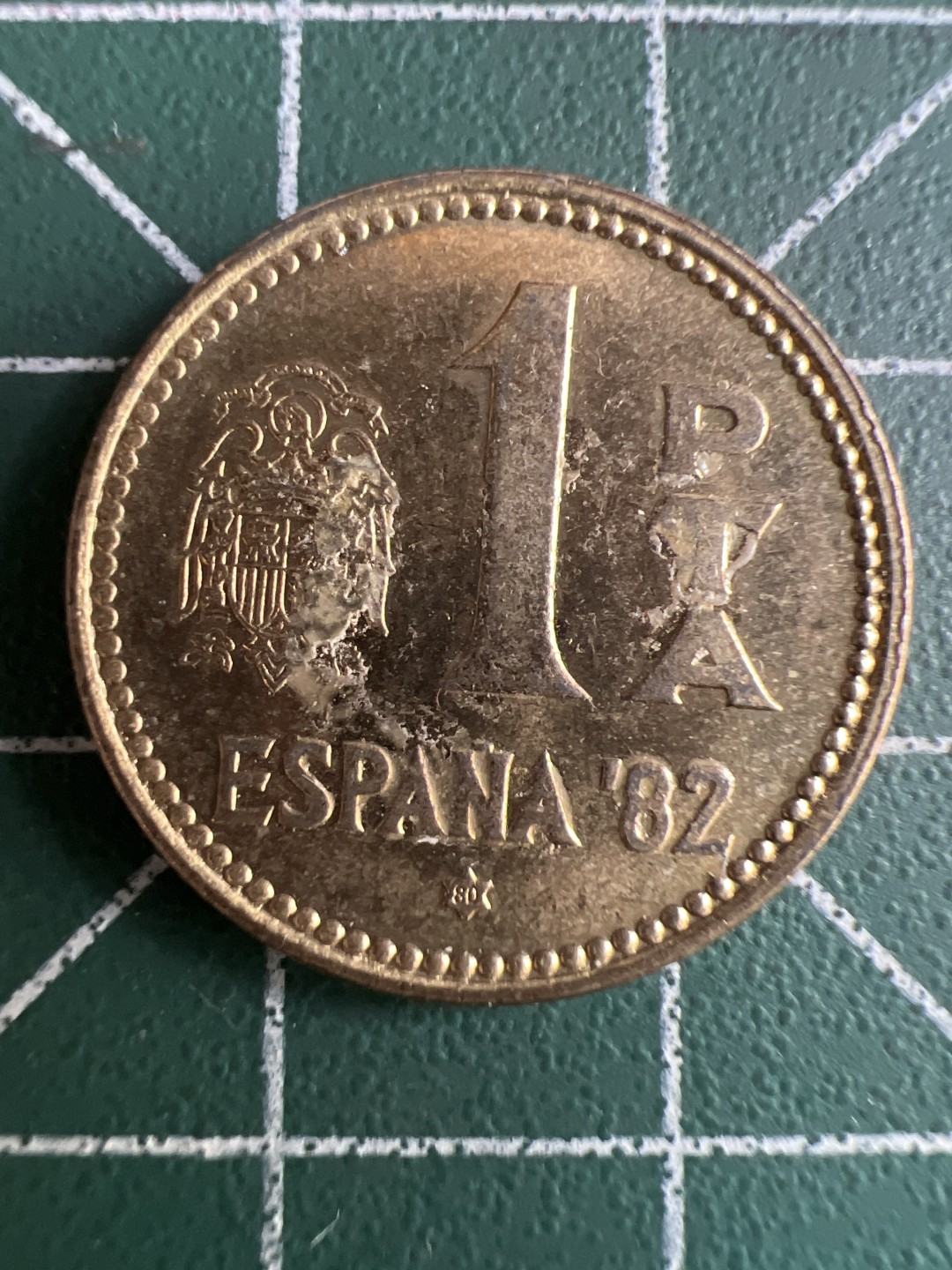 泡泡堂微拍第八十八幕硬币纸币捡漏可累计专场👿👿，累计满二十元包邮，接受代拍业务 西班牙一比塞塔