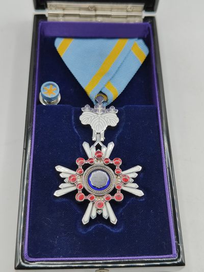 全场0元起拍 第39期 咸鱼国勋章拍卖专场 3月19日（周日）下午6：00开始 - 日本荣典后瑞宝单光章