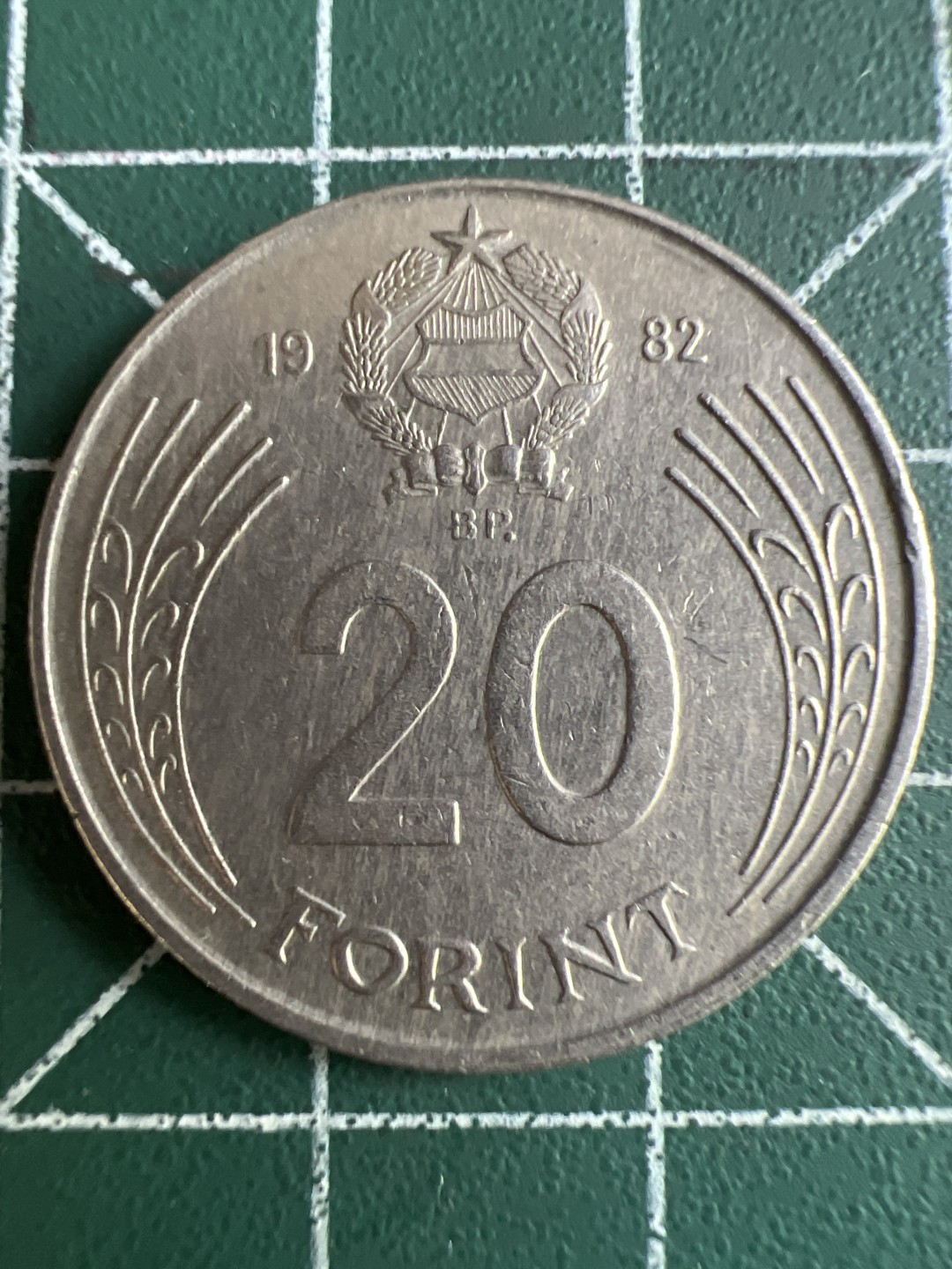 泡泡堂微拍第八十八幕硬币纸币捡漏可累计专场👿👿，累计满二十元包邮，接受代拍业务 匈牙利20福林