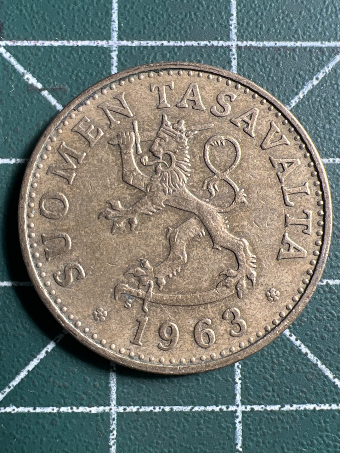 泡泡堂微拍第八十九幕硬币捡漏可累计专场👿👿，累计满二十元包邮，接受代拍业务 芬兰50盆尼