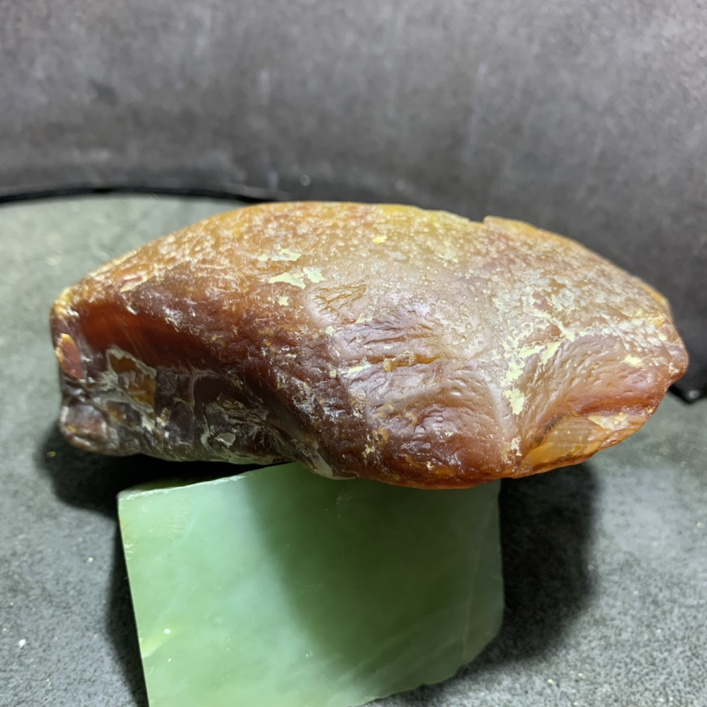 精美天然江料玛瑙原石雕刻齐天大圣孙悟空摆件，把件一个