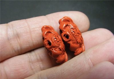 手串木器杂件｜拍卖专场 天然正红色朱砂｜双面工莲蓬头勒子一对
