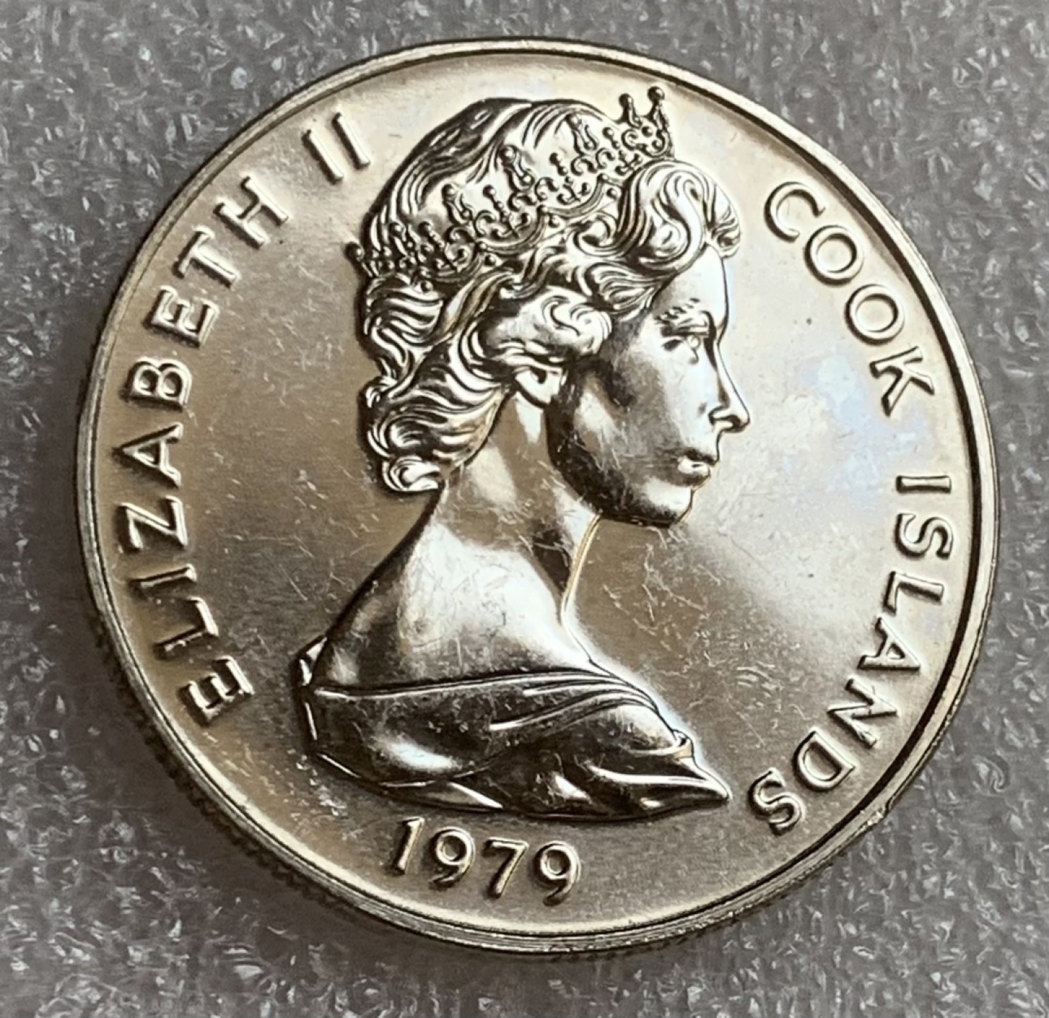 瓶子🏺第83期拍卖会 1983年大洋洲库克岛50分硬币金枪鱼