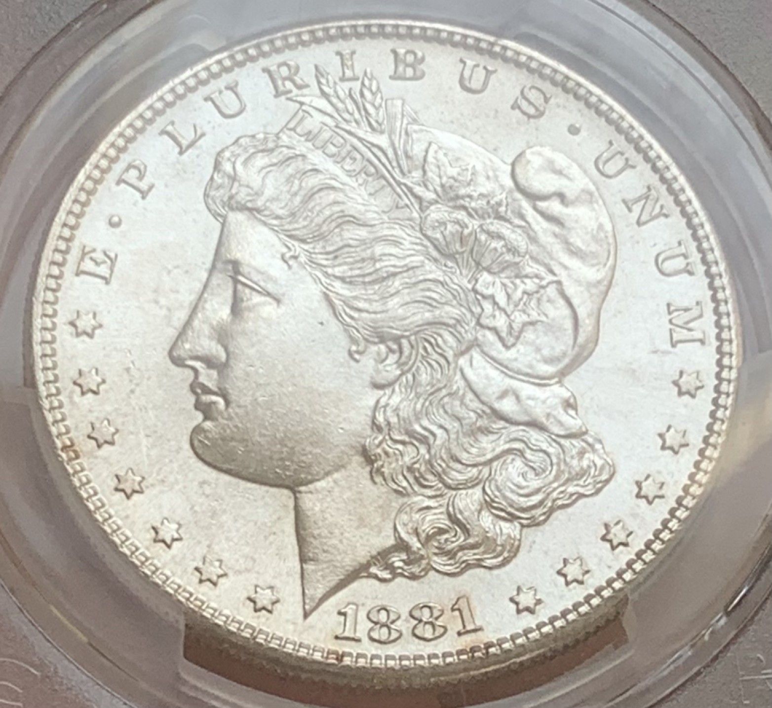 瓶子🏺第83期拍卖会 美国1881年摩根1美元银币  金标  不是量产评级PCGS MS64 