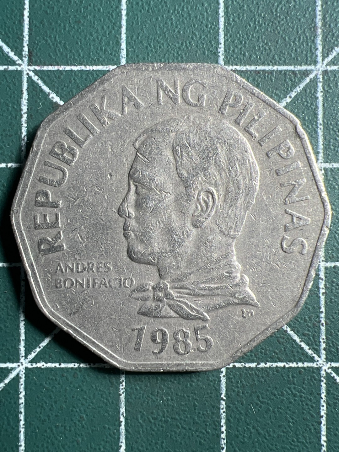 泡泡堂微拍第八十九幕硬币捡漏可累计专场👿👿，累计满二十元包邮，接受代拍业务 菲律宾2比索