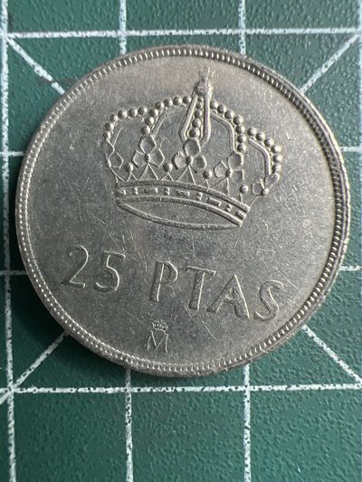 泡泡堂第254期  世界硬币 （无押金，捡漏，全场20包邮，偏远地区除外，接收代拍业务） 西班牙25比塞塔