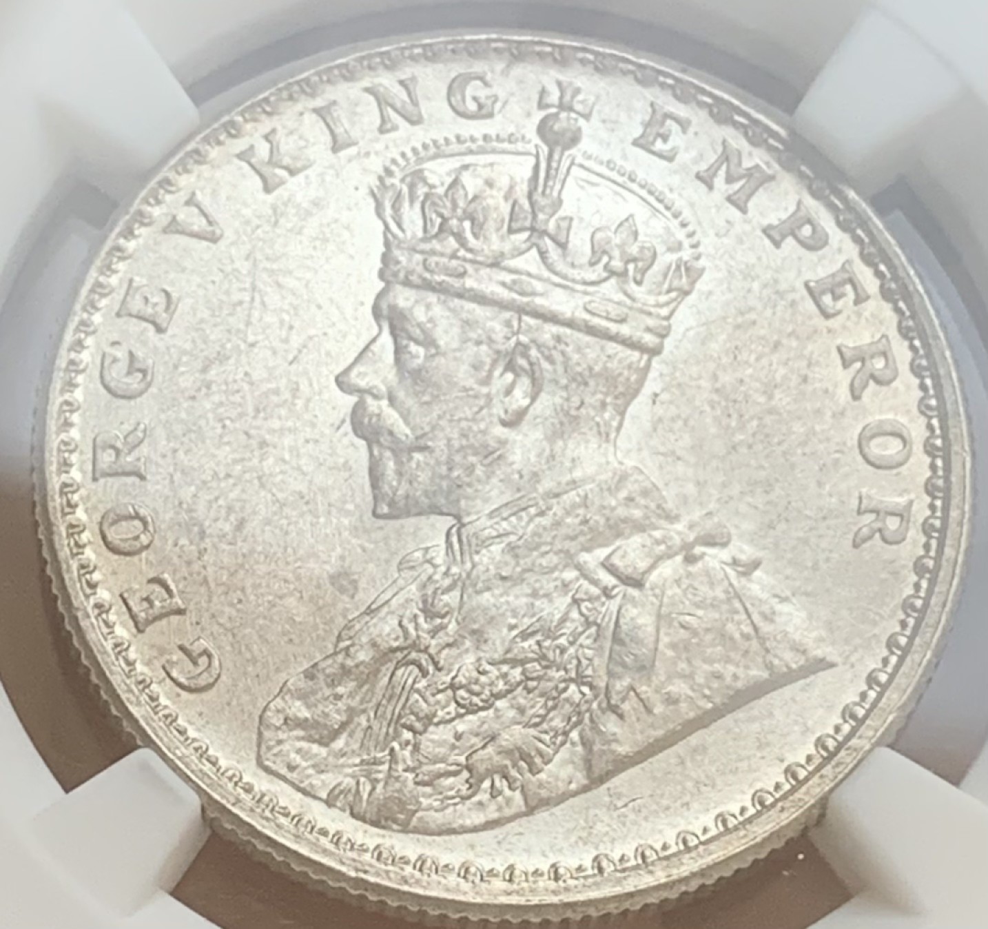 瓶子🏺第83期拍卖会 英属1913年乔治五世1卢比银币  NGC MS63