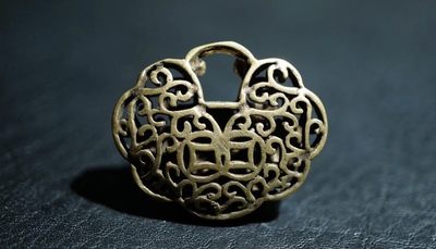 手串木器杂件｜精选拍卖专场 老铜｜双鱼锁挂件