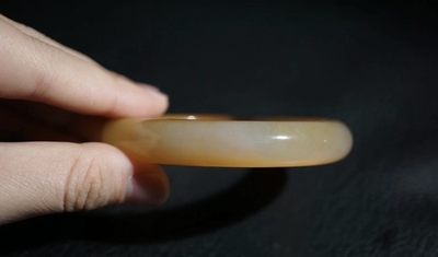 玉石翡翠玛瑙｜拍卖专场 老玛瑙｜缠丝纹玉镯｜内径59.8