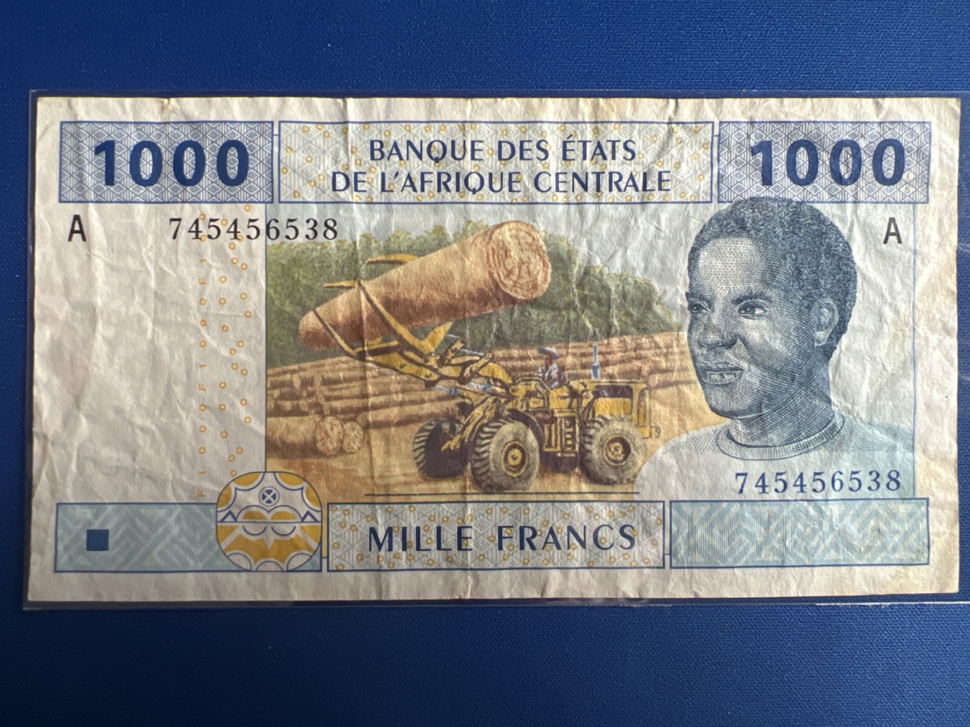 泡泡堂微拍第八十八幕硬币纸币捡漏可累计专场👿👿，累计满二十元包邮，接受代拍业务 中非共同体1000法郎