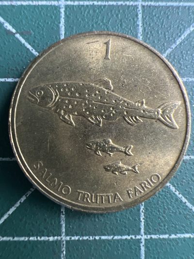 泡泡堂第254期  世界硬币 （无押金，捡漏，全场20包邮，偏远地区除外，接收代拍业务） 斯洛文尼亚1托拉 三条鱼