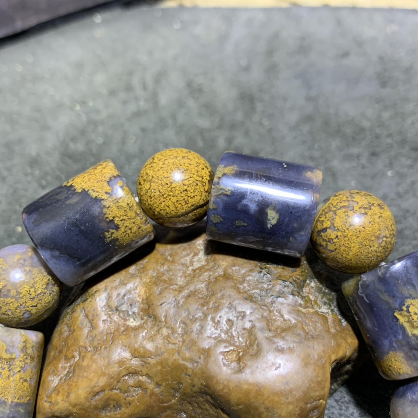 精美天然阜新本地水草玛瑙手串一条