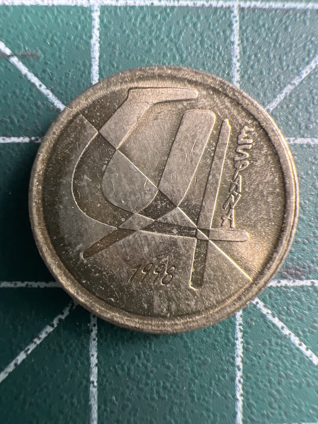 泡泡堂微拍第八十九幕硬币捡漏可累计专场👿👿，累计满二十元包邮，接受代拍业务 西班牙5比塞塔