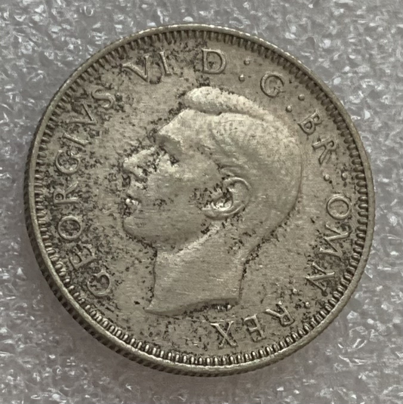 瓶子🏺第83期拍卖会 1944年英国乔治六世1先令狮子银币