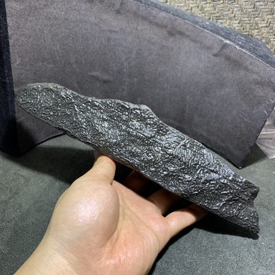精美新疆象形满纹泥石原石把件（镇纸，摆件）一块 - 精美新疆象形满纹泥石原石把件（镇纸，摆件）一块