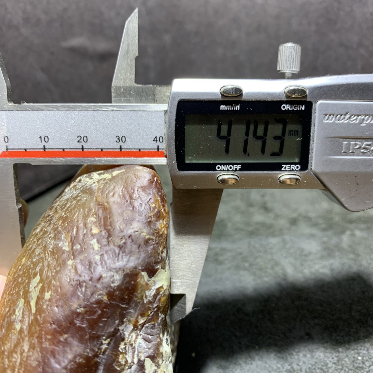 精美天然江料玛瑙原石雕刻齐天大圣孙悟空摆件，把件一个