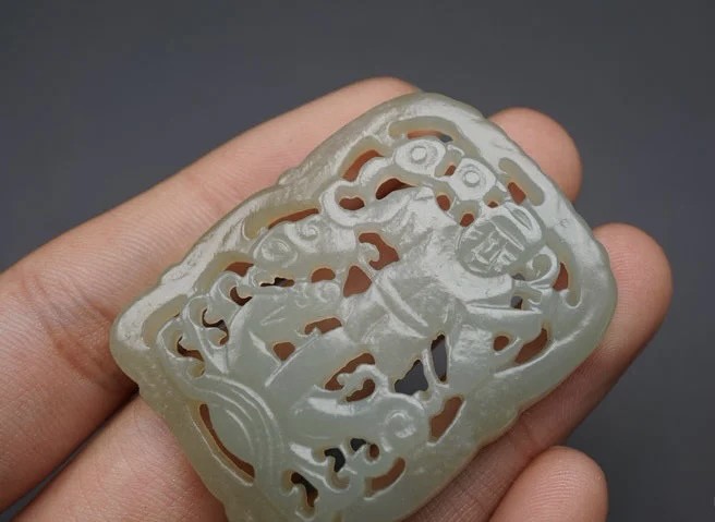 ｜冷门出品｜精选专拍·第贰拾场· 和田玉｜明清风｜苏工精雕·嬉戏人物牌挂件