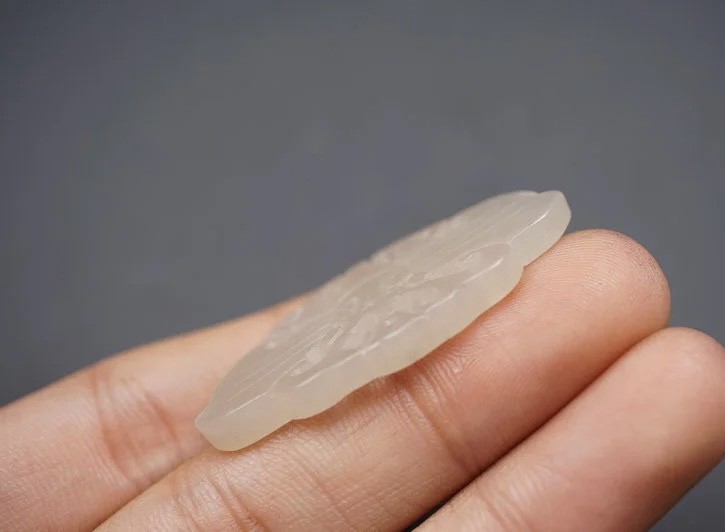 ｜冷门出品｜精选专拍·第贰拾场· 和田玉｜苏工精雕·白玉蝶舞挂件