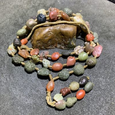 精美新疆黑山筋脉石玛瑙原石项链一条， - 精美新疆黑山筋脉石玛瑙原石项链一条，