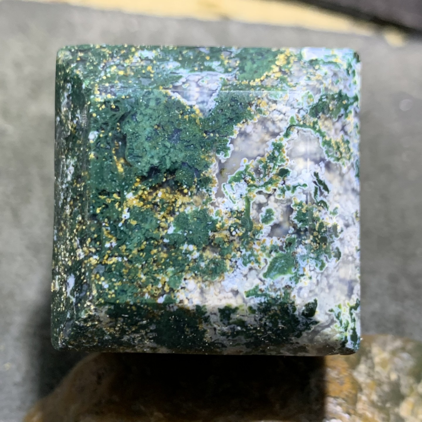 精美水草玛瑙章料一方，