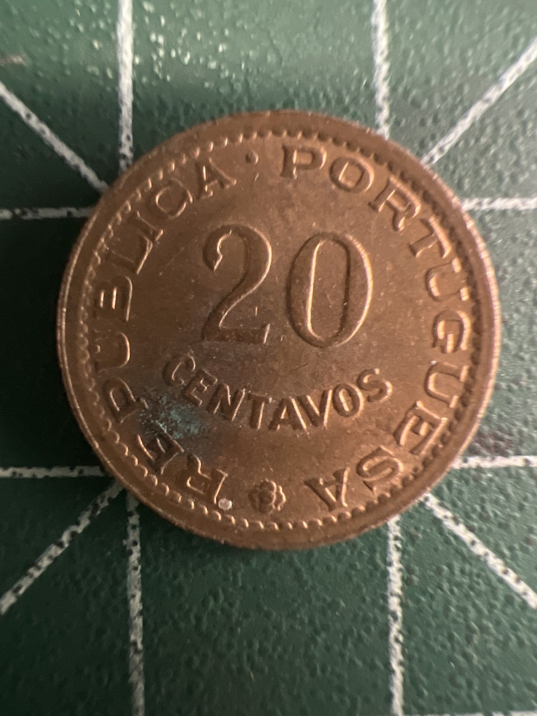 泡泡堂微拍第九十幕硬币捡漏可累计专场👿👿，累计满二十元包邮，接受代拍业务 葡属莫桑比克20分