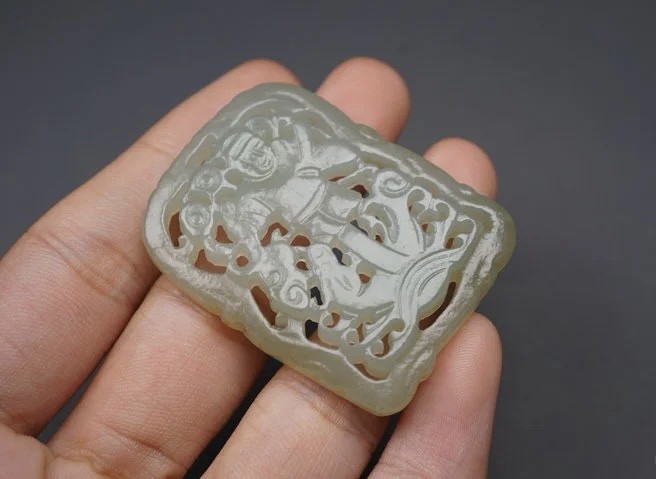 ｜冷门出品｜精选专拍·第贰拾场· 和田玉｜明清风｜苏工精雕·嬉戏人物牌挂件