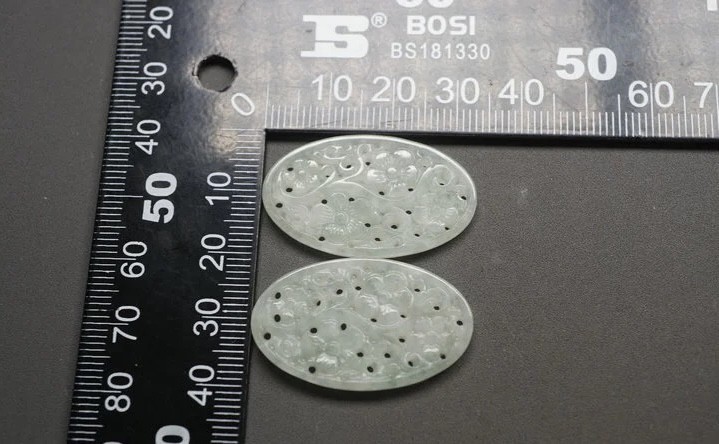 ｜冷门出品｜精选专拍·第贰拾场· 翡翠｜苏工精雕·缠枝花耳坠一对