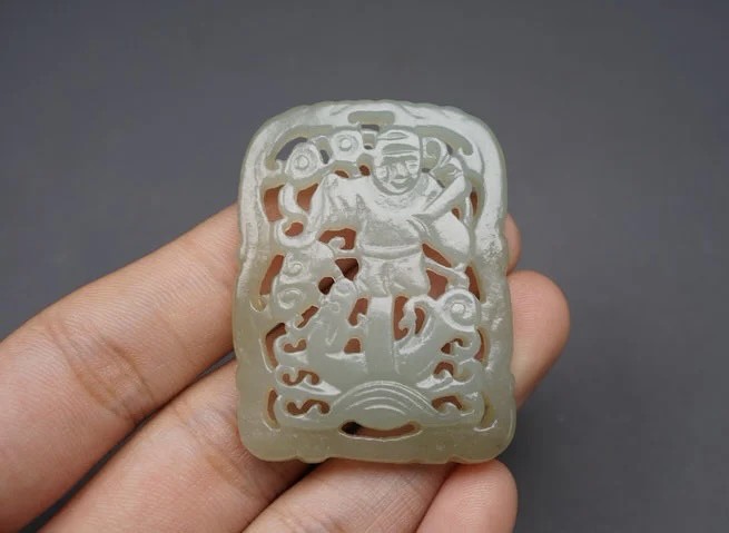 ｜冷门出品｜精选专拍·第贰拾场· 和田玉｜明清风｜苏工精雕·嬉戏人物牌挂件